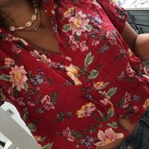 Kendall and Kylie crop T-shirt